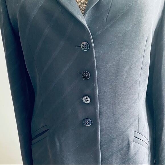 NWOT Armani black pinstripe blazer - Picture 3 of 9